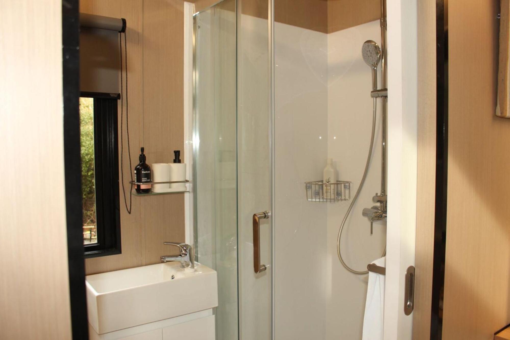 Tranquility Tiny House By Tiny Away Villa Owaka Eksteriør bilde