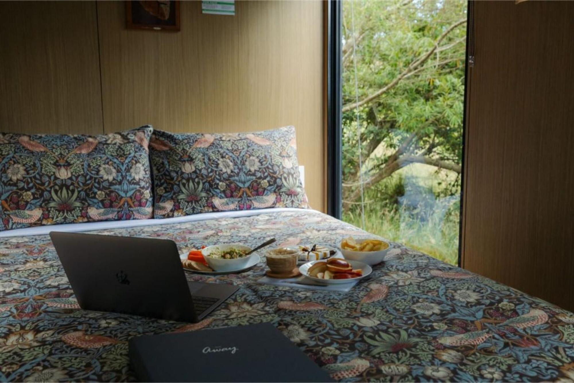 Tranquility Tiny House By Tiny Away Villa Owaka Eksteriør bilde